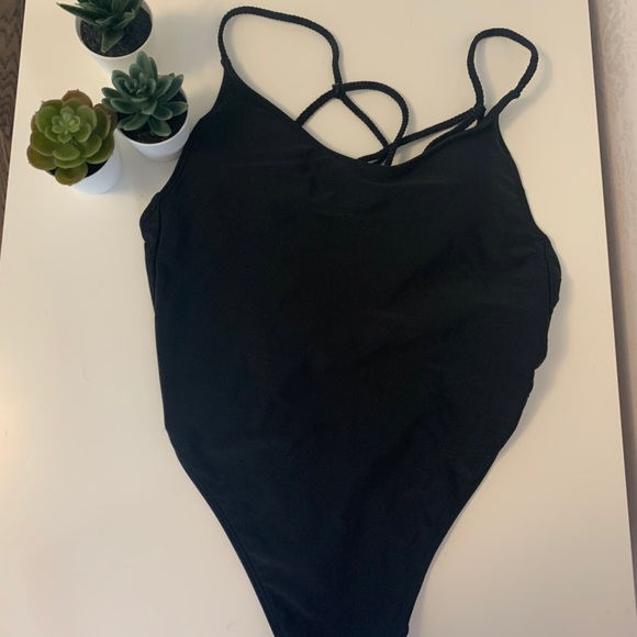 One Piece - Picture 2 of 2